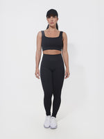 Conjunto ALIVAH Preto — top, legging e short