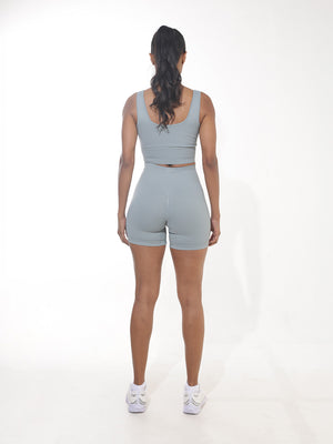 Conjunto ALIVAH Azul Claro — top, legging e short