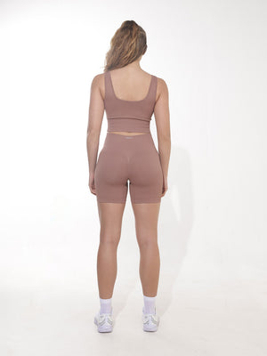 Conjunto ALIVAH Avelã — top, legging e short