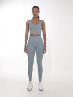 Conjunto ALIVAH Azul Claro — top, legging e short